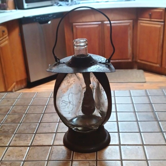 Music‎ Box  Vintage Decanter Liquor Plays How Dry I Am - Picture 1 of 11
